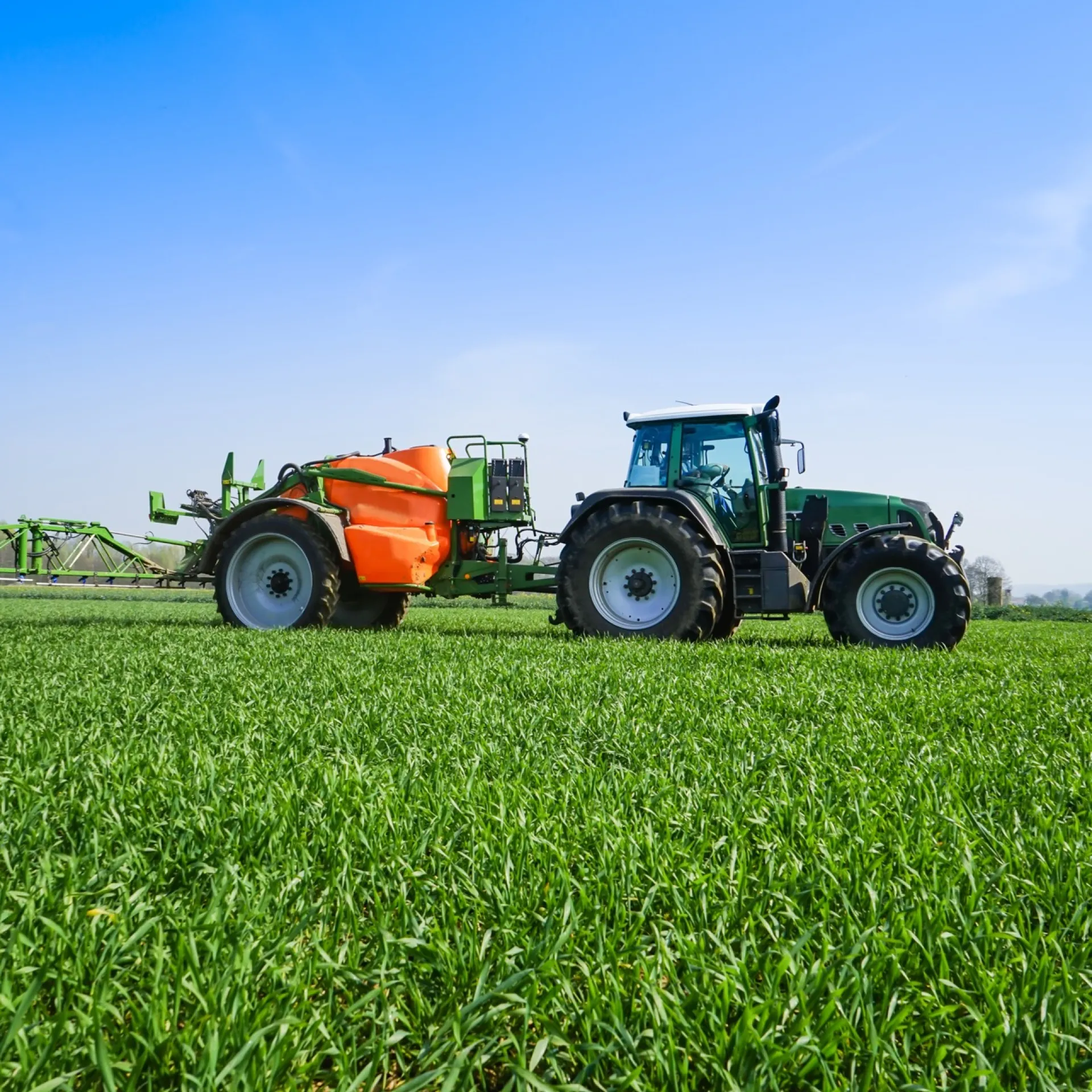 Tractor op het land